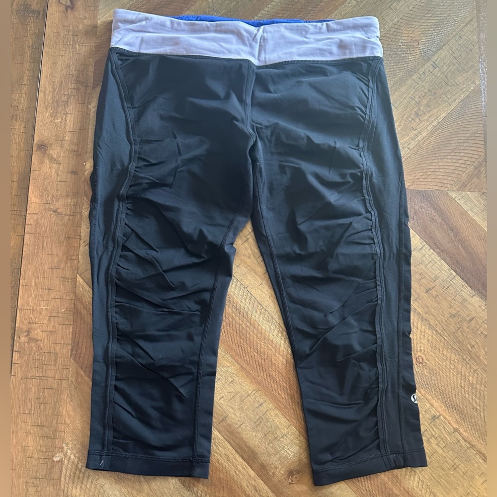 Lululemon Black Cropped Ruched Leggings